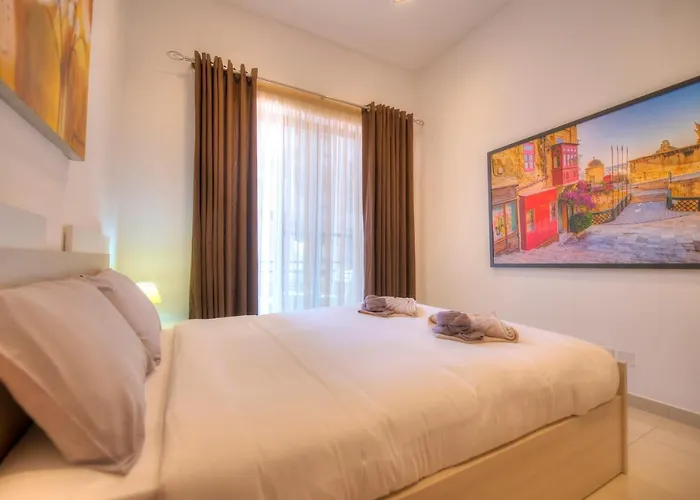 Spacious And Beautifully Furnished 3 Bedrooms/3Bathrooms Apartment With 2 Balconies Wvid1-1