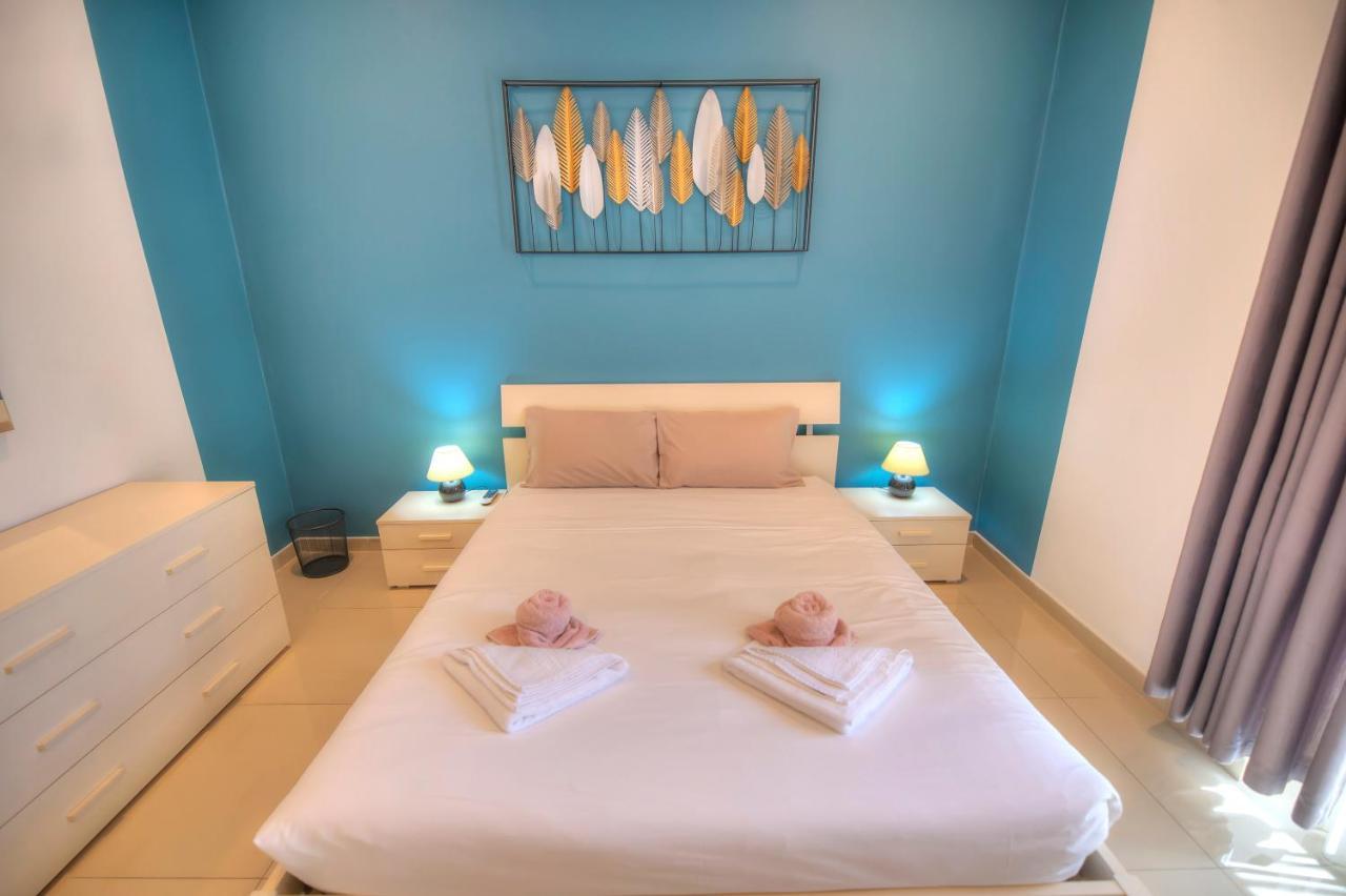 Apartment Spacious And Beautifully Furnished 3 Bedrooms/3bathrooms With 2 Balconies Wvid1-1 Gzira
