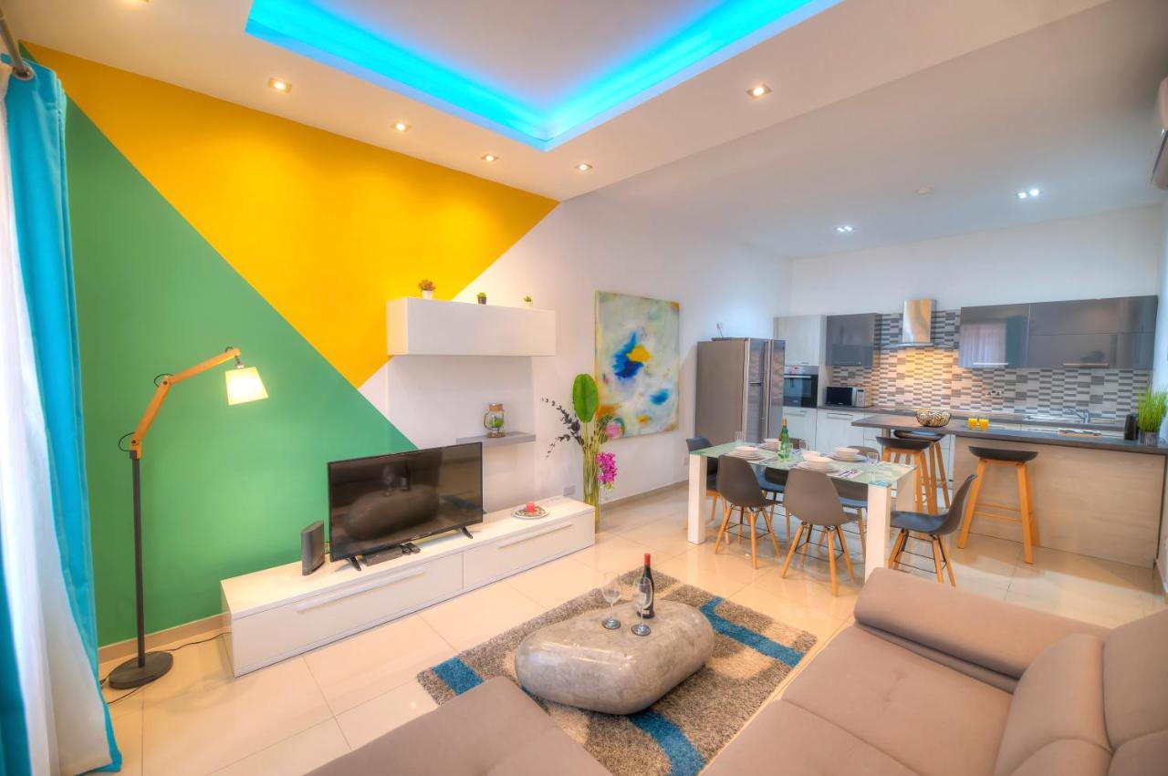 Spacious And Beautifully Furnished 3 Bedrooms/3bathrooms With 2 Balconies Wvid1-1 * Gzira